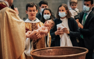 Retour en images des baptêmes des bébés du jour de Pâques